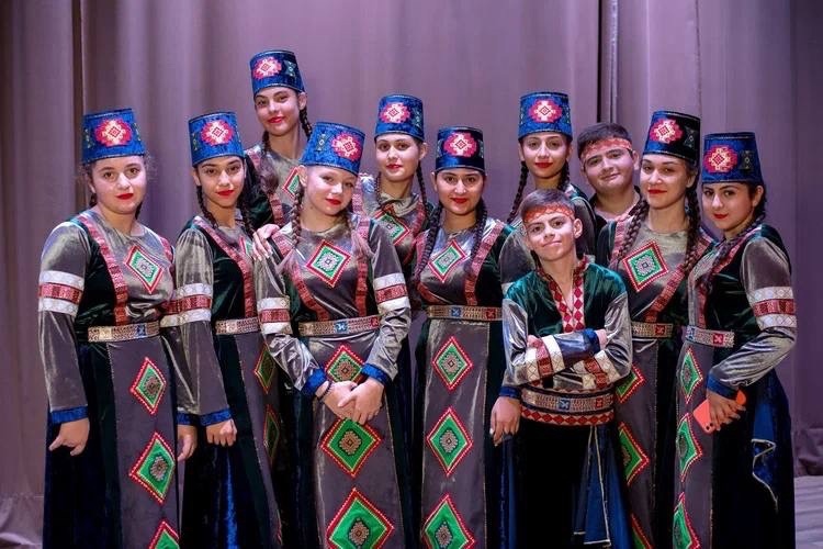 Файл:Образцовый ансамбль армянского танца «Урарту» 5.jpg