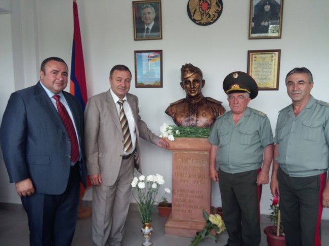 Файл:2002Погосян Грачья Мисакович.jpg