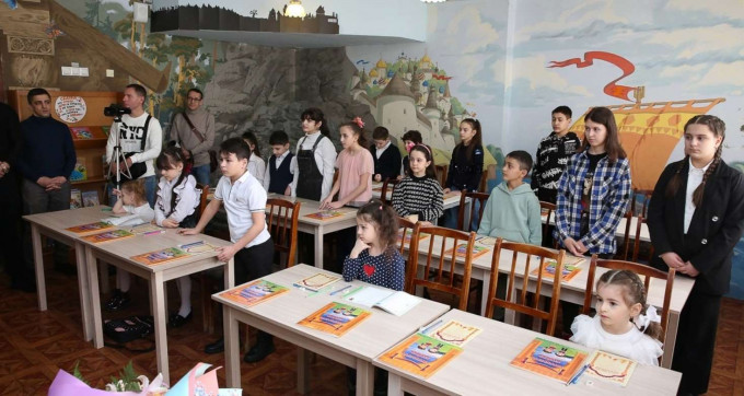 Файл:Воскресная школа им. Месропа Маштоца (Волхов) открытие школы 01.04.2023 - 7.jpg
