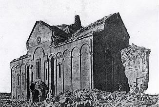 Файл:Собор в Ани 988-1000 гг. Общий вид с юговосточной стороны..jpg