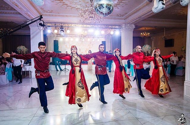Файл:Армянская танцевальная студия «ARAKEL» (Москва) 2017 - 7.jpg
