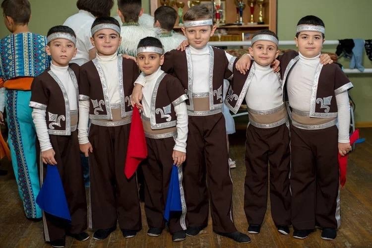 Файл:Образцовый ансамбль армянского танца «Урарту» 6.jpg