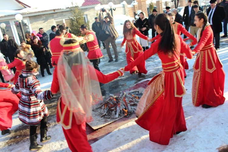 Файл:Армянский праздник «Терендез» в г. Азнакаево (13.02.2018) 1.jpg