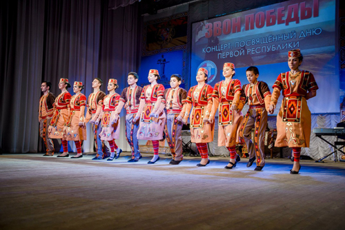 Файл:Ансамбль армянских танцев «ШИРАК» (Новосибирск) 5.jpg