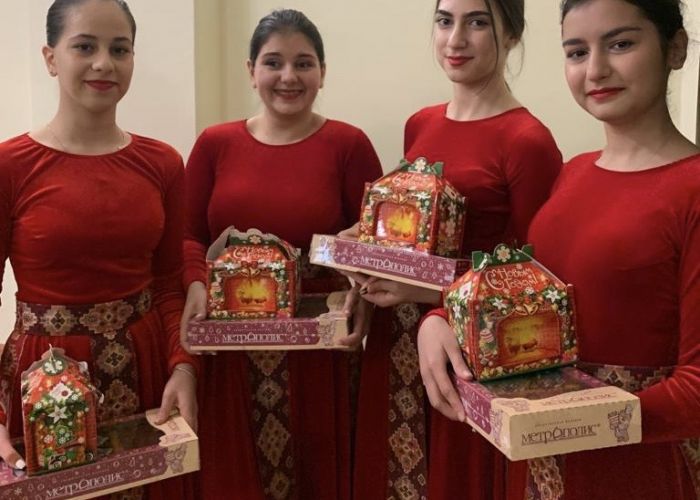 Файл:Армянская община Донецка - помощь от САР (29.12.2021) 1.jpg