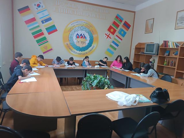 Файл:Воскресная армянская школа (Томск) 4.jpg