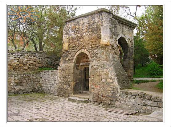 Файл:Церковь Сурб Саркис (Феодосия, Крым) 15.jpg
