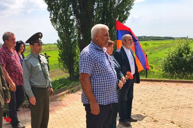 Файл:Армянская диаспора Воронежа (29.05.2011) 0.jpg