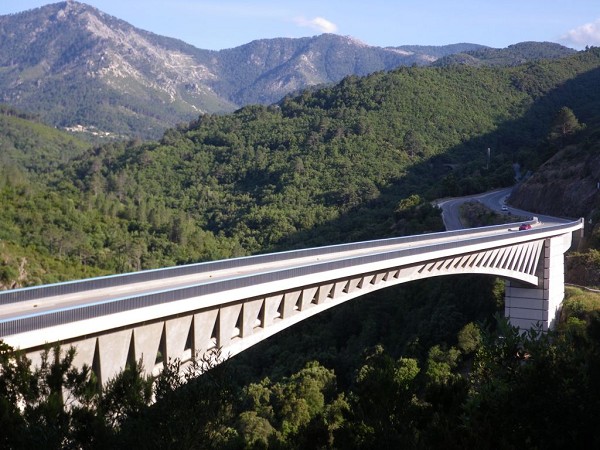 Файл:Vecchio Bridge.jpg