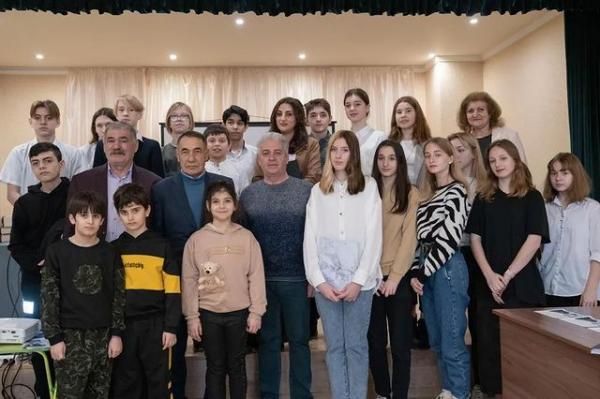 Файл:Армянская воскресная школа «Муш» (Анапа) 3.jpg