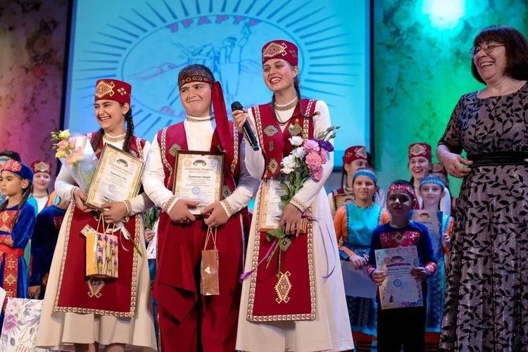 Файл:Образцовый ансамбль армянского танца «Урарту» 3.jpg