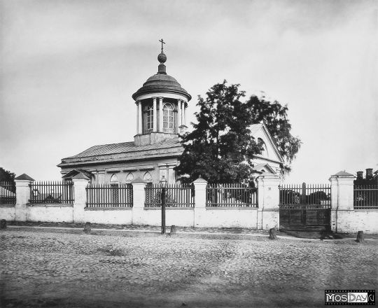 Файл:Церковь Успения Богородицы (Москва)11.jpg