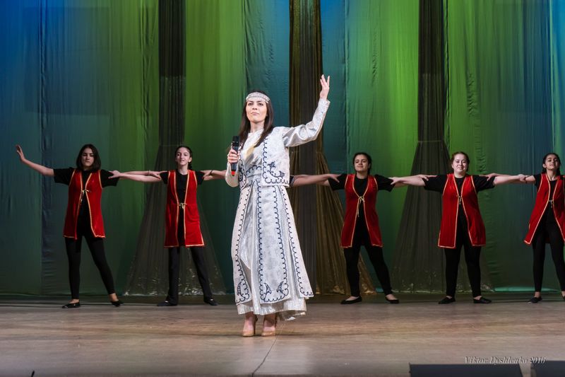 Файл:Ансамбль народного танца «Нрени» (Орёл) 20.05.2016-3.jpg