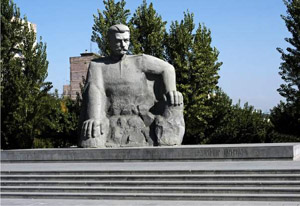 Файл:Андраник полководец12121.jpg