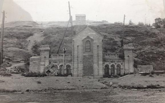 Файл:1965-1970 гг. Каптажное сооружение родника Сурб Хач.jpg
