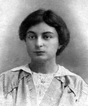 Файл:Ашхен Мелконовна. Фото 1916 г..jpg