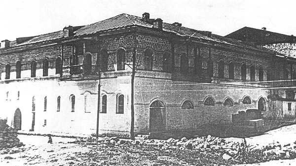 Файл:Школа Марьямян (Шуши).jpg