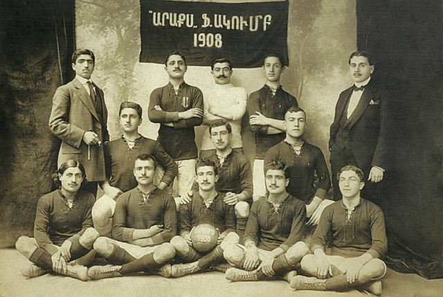 Файл:3Крисян Шаварш.jpg