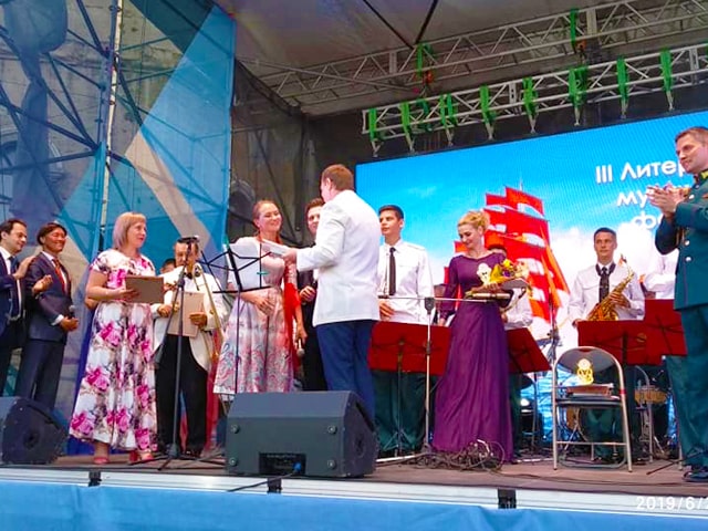 Файл:Международный Фонд памяти Арно Бабаджаняна (Москва) 2019 - 1.jpg