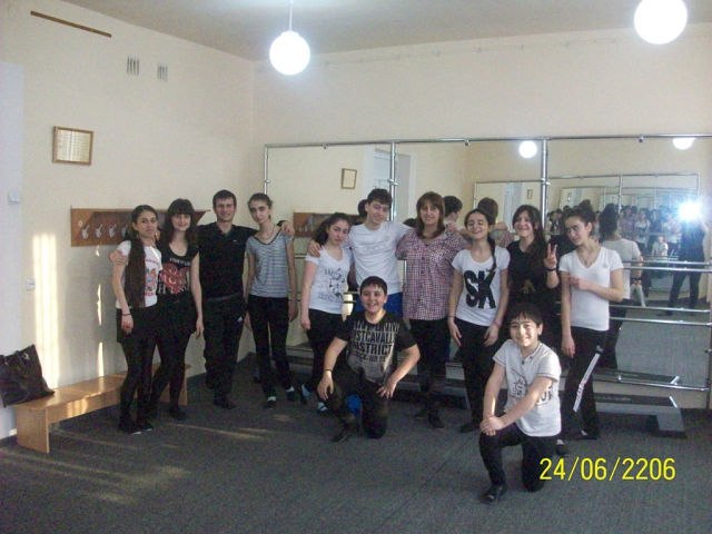 Файл:Ансамбль народного танца «Эребуни» (07.02.2014) 4.jpg