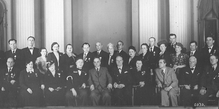 Файл:На вручении наград,Кремль, 1950-е годы..jpg