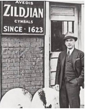 Файл:Zildjian Avedis8.png