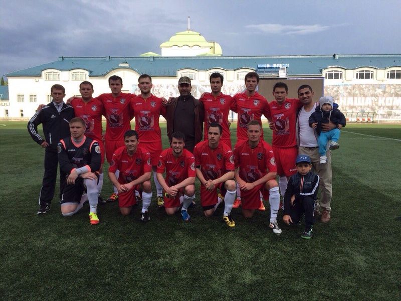 Файл:ФК «Арарат» (Уфа) 20.05.2015.jpg