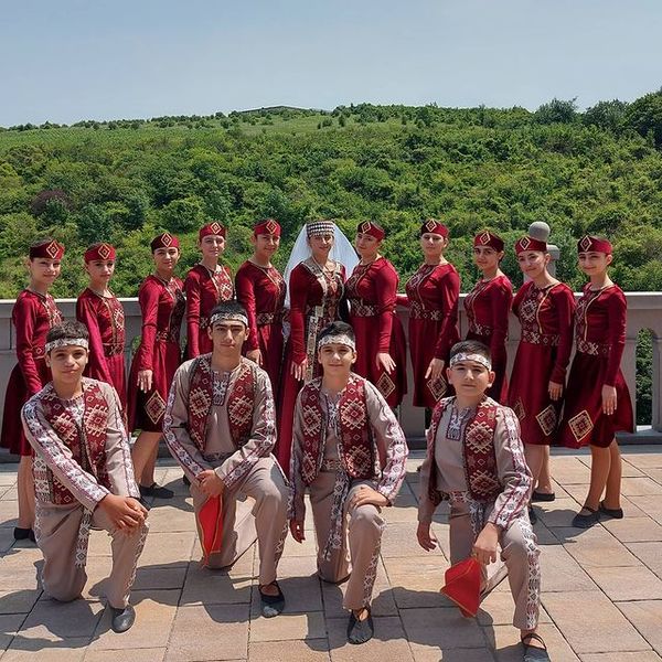 Файл:Танцевальный коллектив «Алашкерт» (Супсех) 1.jpg