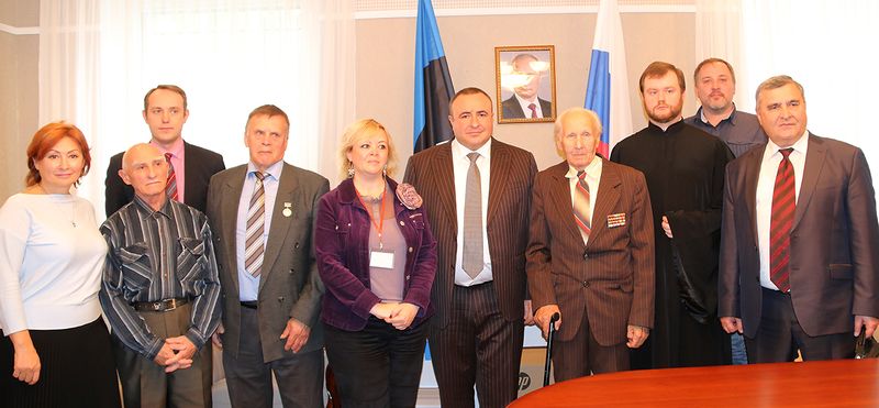 Файл:Нарвским ветеранам с любовью04.jpg