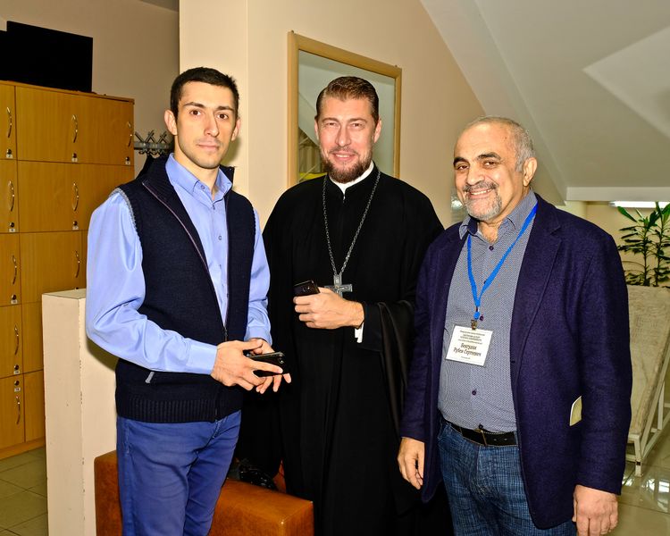 Файл:DSCF5536Конференция 240 летия Нахичевани.jpg