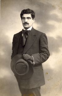 Chavarche Missakian.jpg