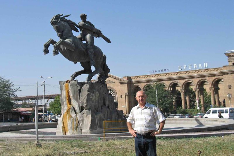 Файл:Арутюнов Георгий Борисович Ереван 14.07.2007.jpg