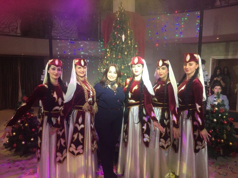 Файл:Танцевальный ансамбль «Звартноц» (Москва) 14.12.2017.jpg