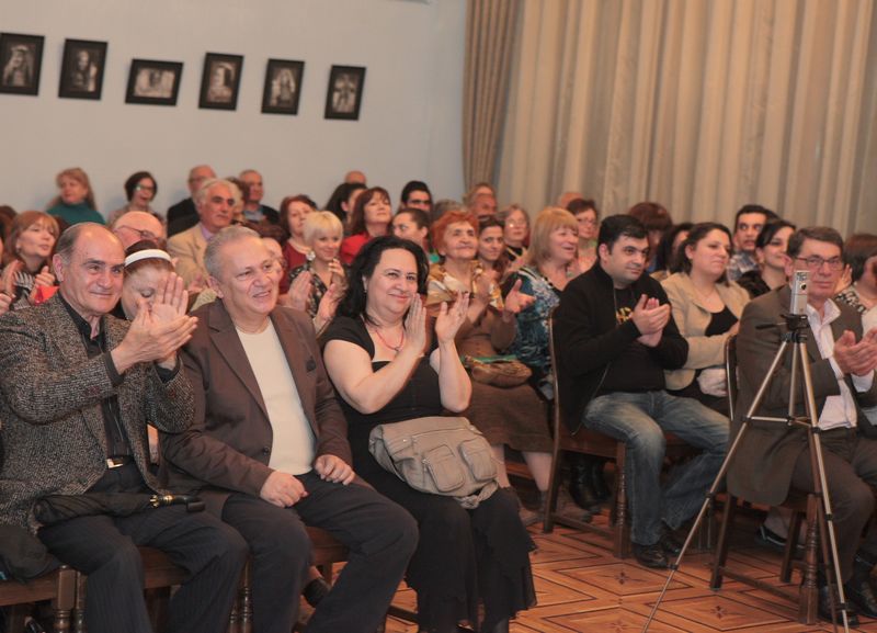 Файл:Асатрян Дженни Гегамовна0995.JPG