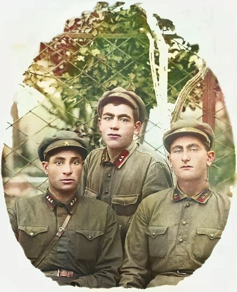 Файл:02.Мурадян Вартан слева.jpg