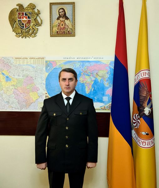 Файл:Хачик Асрян.jpg