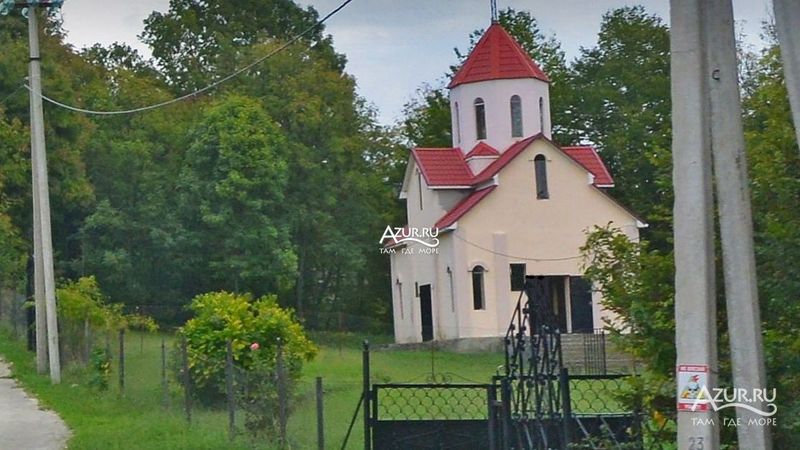 Файл:Церковь Сурб Саркис (Лазаревское) 1.jpg
