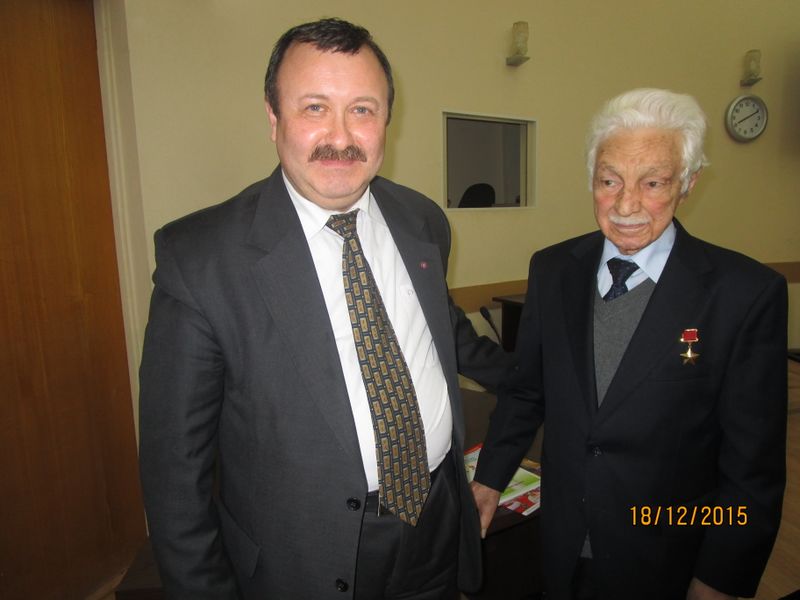Файл:Со Степаном Микояном (18.12.2015).JPG