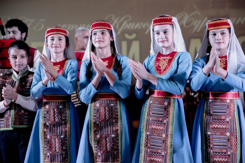 Файл:Образцовый фольклорный ансамбль «Цицернак» 2.jpeg