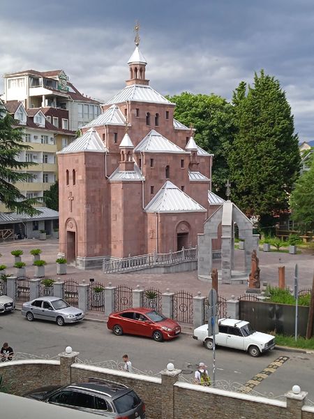 Файл:Церковь Сурб Саркис Сочи.jpg