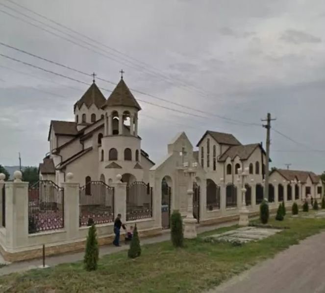 Файл:Церковь церковь Сурб Аракелоц (Отрадное)55.JPG
