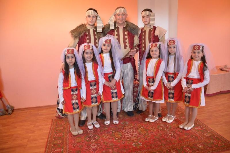 Файл:Танцевальный ансамбль «Киликия» (Владимир) 4.jpg