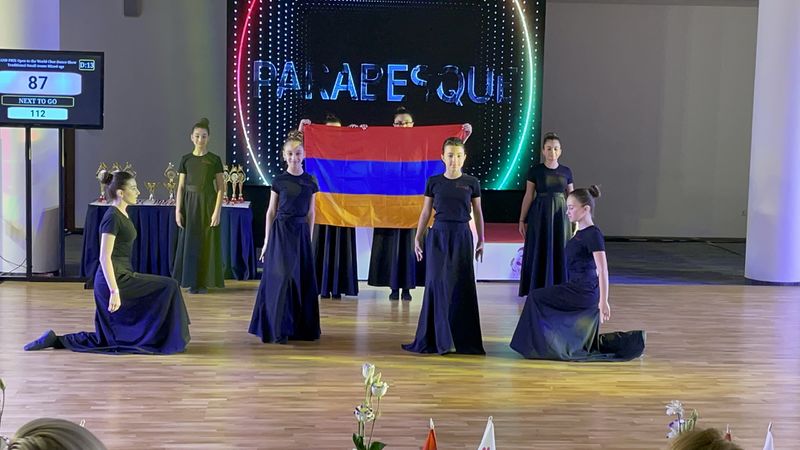 Файл:Танцевальная студия PARABESQUE (24.03.2022) 2.jpg