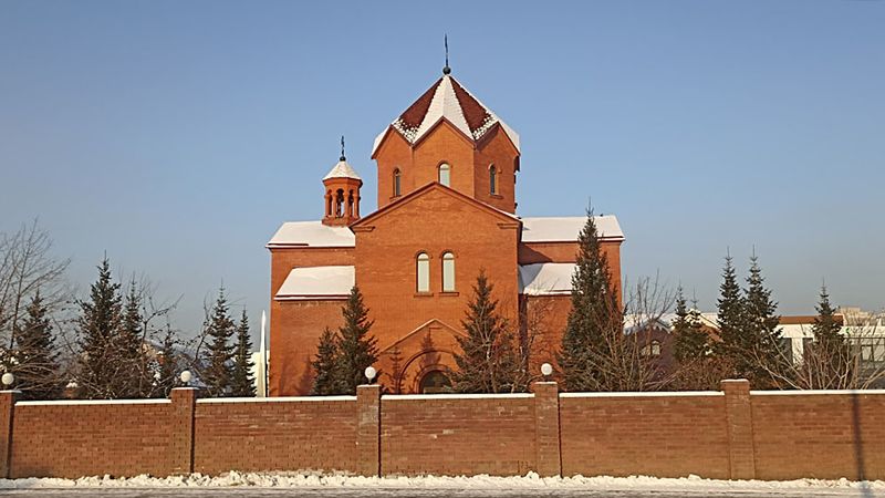 Файл:Церковь Сурб Рипсиме (Барнаул) 2.jpg