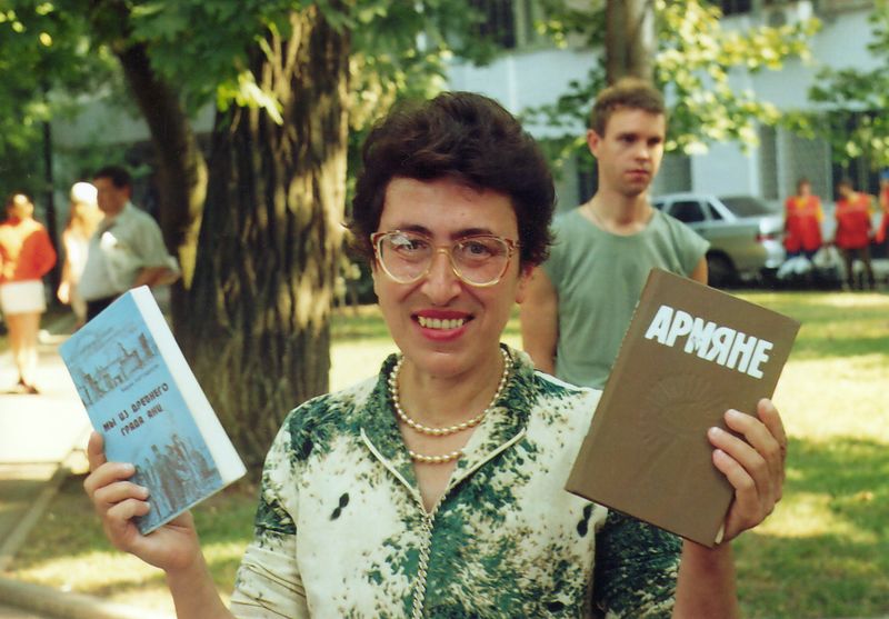 Файл:25.Кнарик Хартавакян.jpg