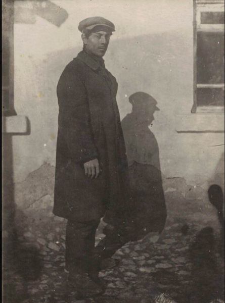 Файл:Арменак Анопьян . Симферополь 1927г..png