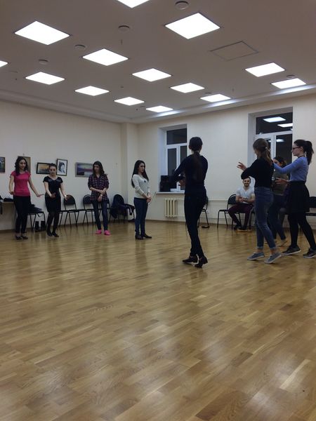 Файл:Занятия танцами Аракс 2017-02.jpg