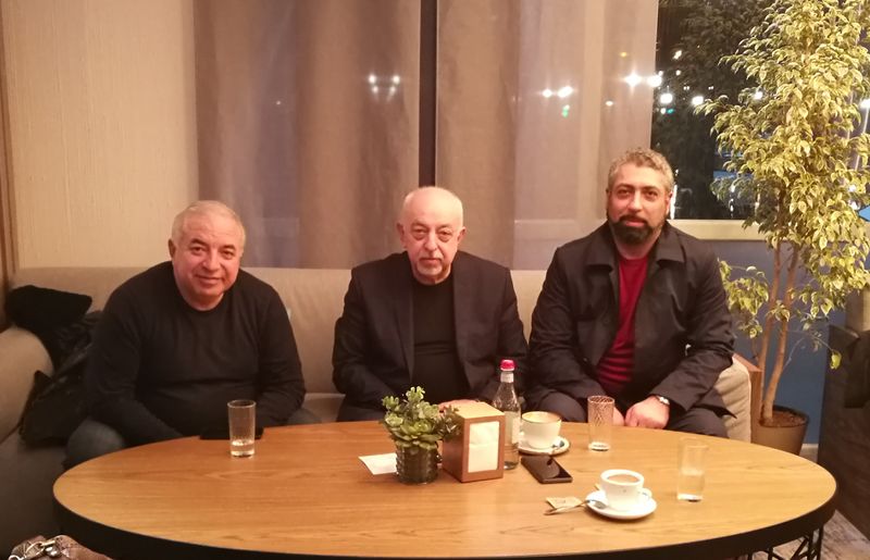 Файл:Встреча с Арагацом Ахояном.jpg