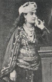 Yeranuhi Karakashian.jpg