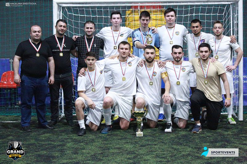 Файл:Футбольная команда «Арарат» (Саратов) 2022.jpg